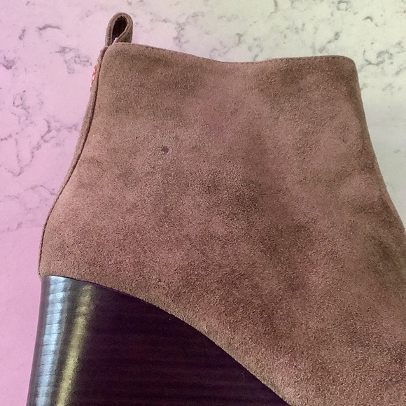 Tory Burch “Suede Logo Lug Sole Wedge Boot” - Picture 12 of 13
